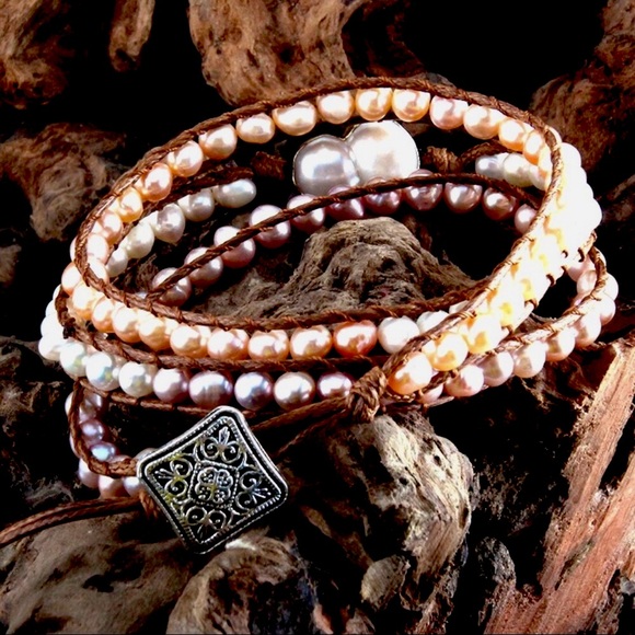 *LAST ONE* BRAND NEW Fresh Water Pearl Beaded Triple Layer Wrap Leather Bracelet - Picture 2 of 6